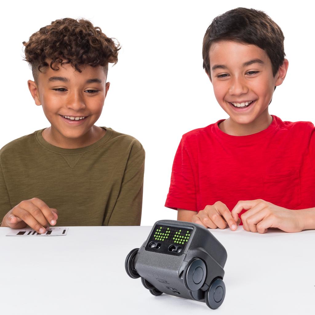 Spin Master Boxer Boxer Interactive A.I. Robot Toy (Black)